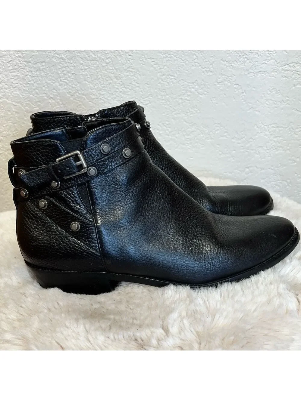 Halogen studded black leather ankle boots bootie 8